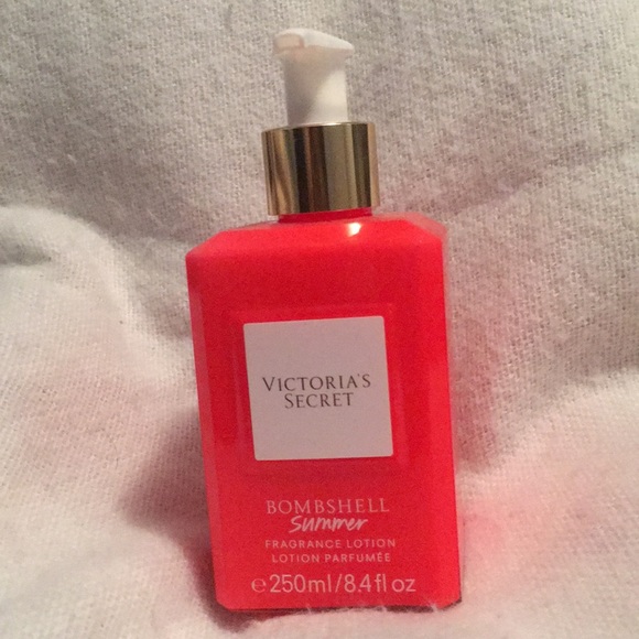 Victoria's Secret Bomshell Summer Lotion - Picture 1 of 1